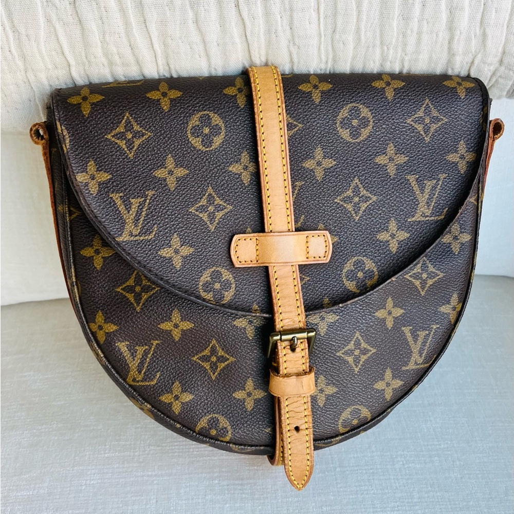 Louis Vuitton Chantilly MM Monogram Crossbody Bag